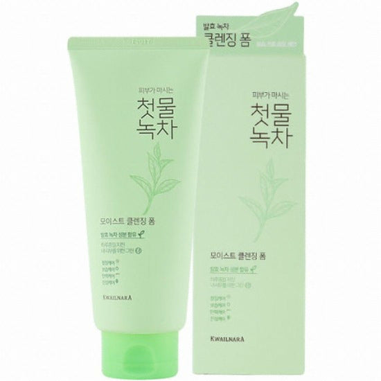 Friutland: First Water Green Tea Moist Cleansing Foam 180ml