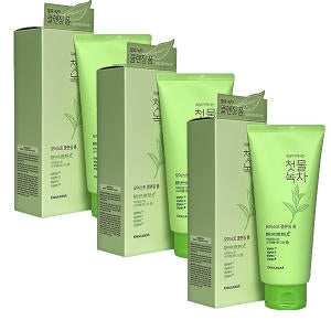 Friutland: First Water Green Tea Moist Cleansing Foam 180ml