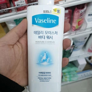 Vaseline: Daily Moisture Body Wash 180ml