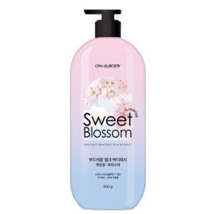 ON THE BODY: Parfum Body Wash Sweet Blossom 900g